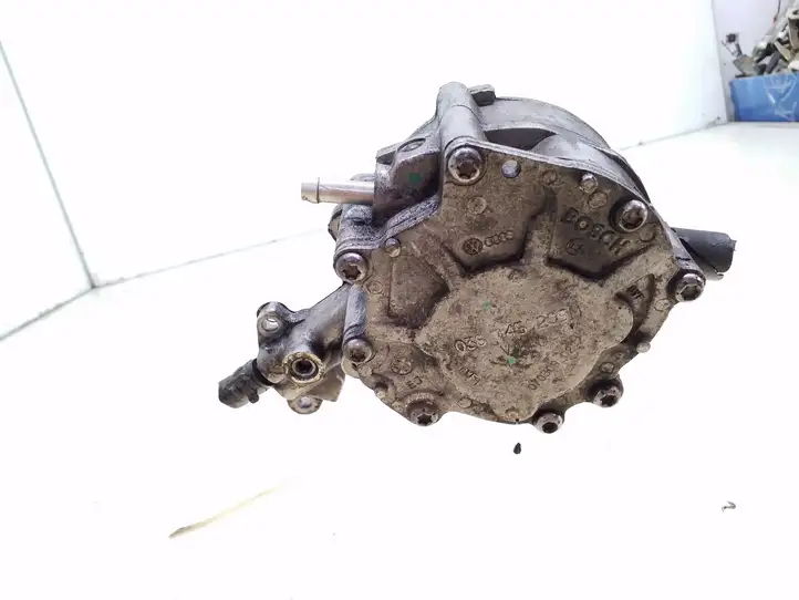 Audi A3/S3 8P (2004 - 2008) 038145209M Топливный насос — фото 1