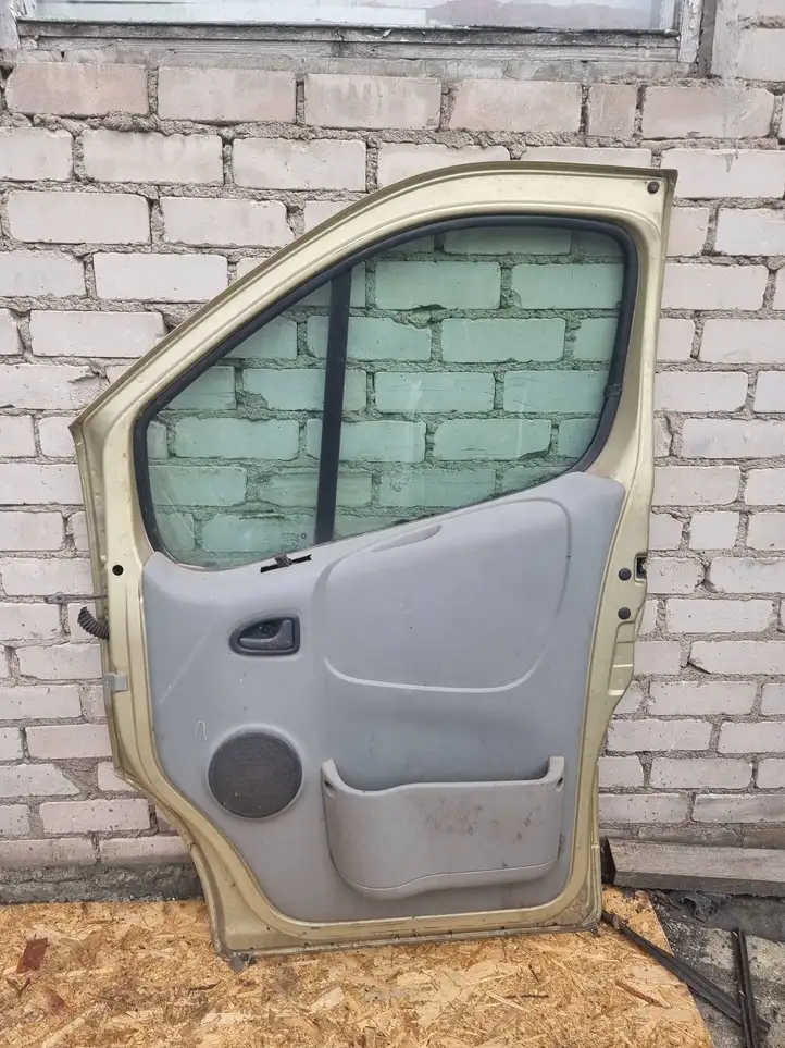 Renault Trafic II (X83) (2002 - 2014) Дверь — фото 4