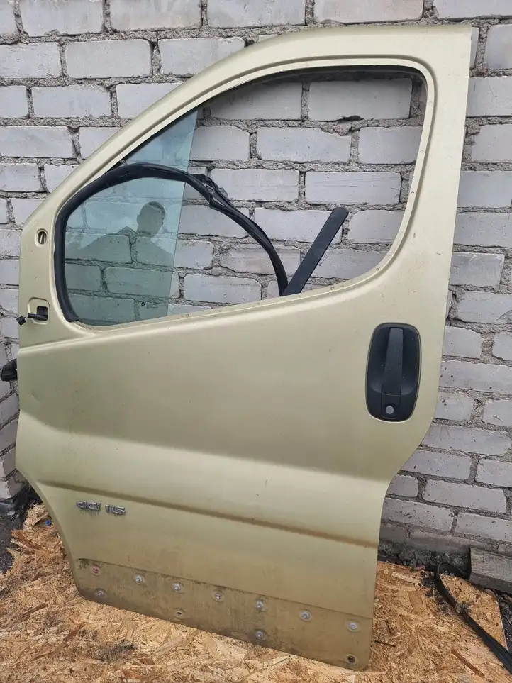 Renault Trafic II (X83) (2002 - 2014) Дверь — фото 4