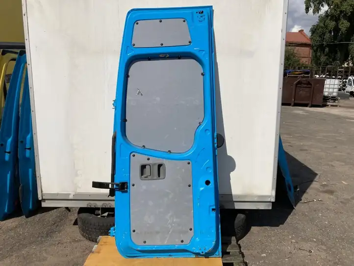 Mercedes-Benz Sprinter W906 (2006 - 2018) 9067401305 Багажная дверь — фото 3