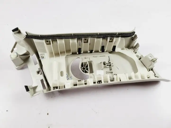Nissan Pathfinder R52 (2013 - 2016) 769473KA0A Верхняя обшивка стойки D — фото 6