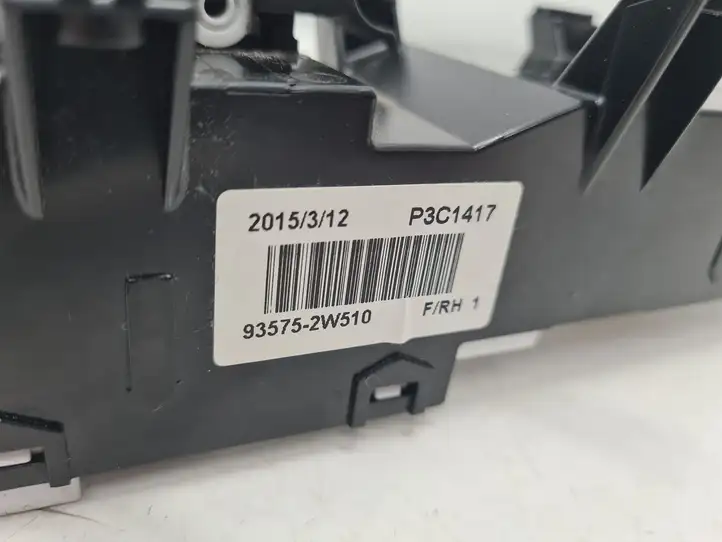 Hyundai Santa Fe (2012 - 2015) 935752W510 Блок кнопок стеклоподъемников — фото 3
