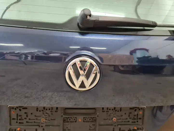 Volkswagen PASSAT B7 (2011 - 2014) Крышка багажника — фото 5