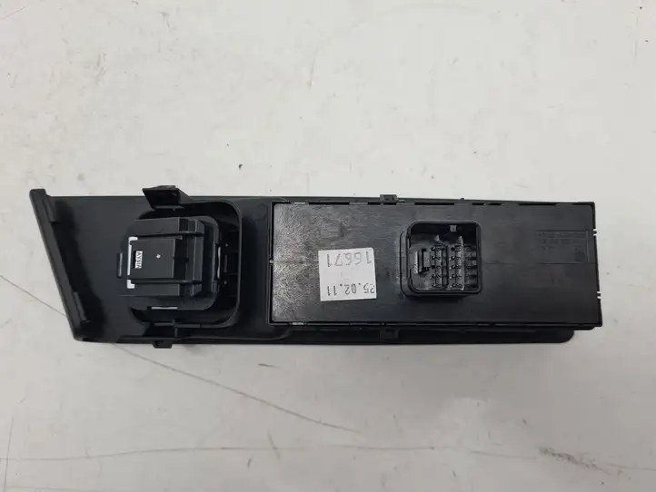Volkswagen PASSAT B7 (2011 - 2014) 1K4959857B Кнопка стеклоподъемников — фото 3