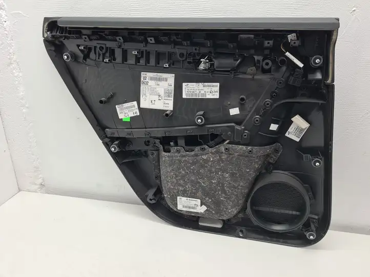 Volkswagen PASSAT B7 (2011 - 2014) 3AF867212 Обшивка задней двери — фото 4