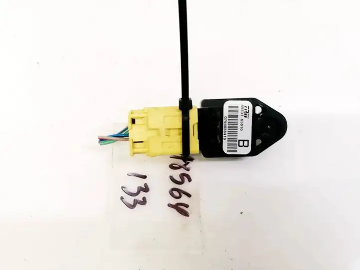 Toyota Avensis T250 (2003 - 2006) 8983105010 Датчик удара SRS — фото 1