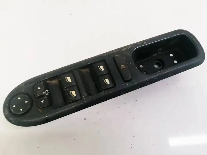 Peugeot 407 (2004 - 2011) 532697045 Блок кнопок стеклоподъемников — фото 1