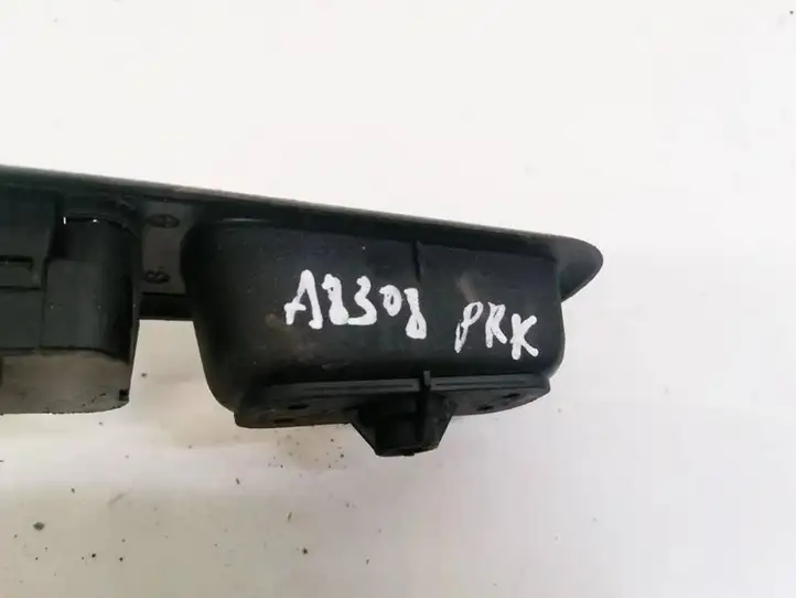 Peugeot 407 (2004 - 2011) 532697045 Блок кнопок стеклоподъемников — фото 2