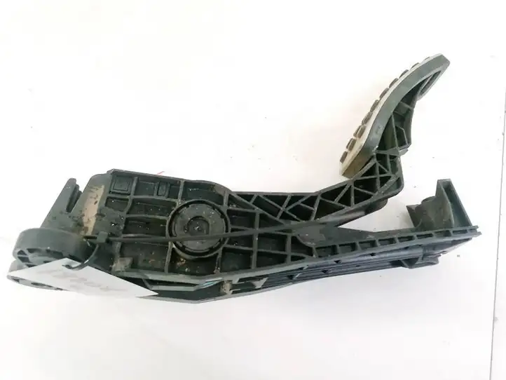 Mercedes-Benz ML W164 (2005 - 2011) A1643000104 Педаль акселератора — фото 1