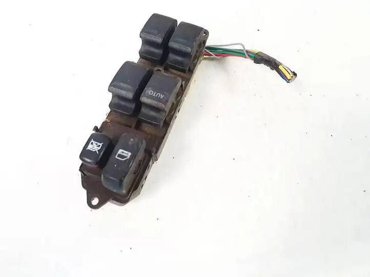 Toyota Previa (XR30, XR40) II (2000 - 2006) 8404028031 Блок кнопок стеклоподъемников — фото 1