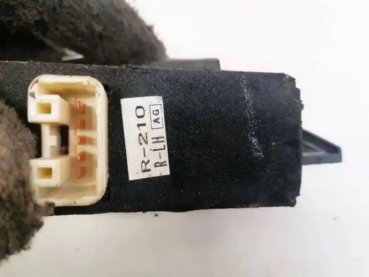 Subaru Outback (2007 - 2009) R210 Кнопка стеклоподъемников — фото 3