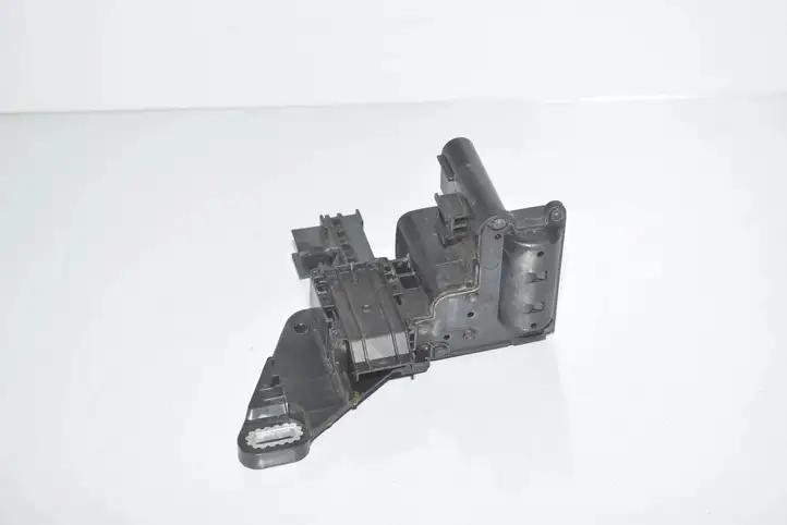 BMW 2 F22 F23 (2013 - 2017) 9296149 Реле защиты аккумулятора — фото 2