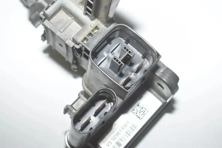 BMW 2 F22 F23 (2013 - 2017) 9296149 Реле защиты аккумулятора — фото 5