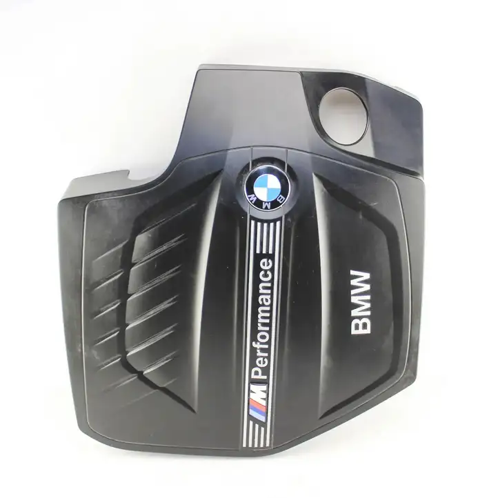 BMW 5 G30 G31 (2016 - ) 7641556 Крышка двигателя декоративная — фото 1