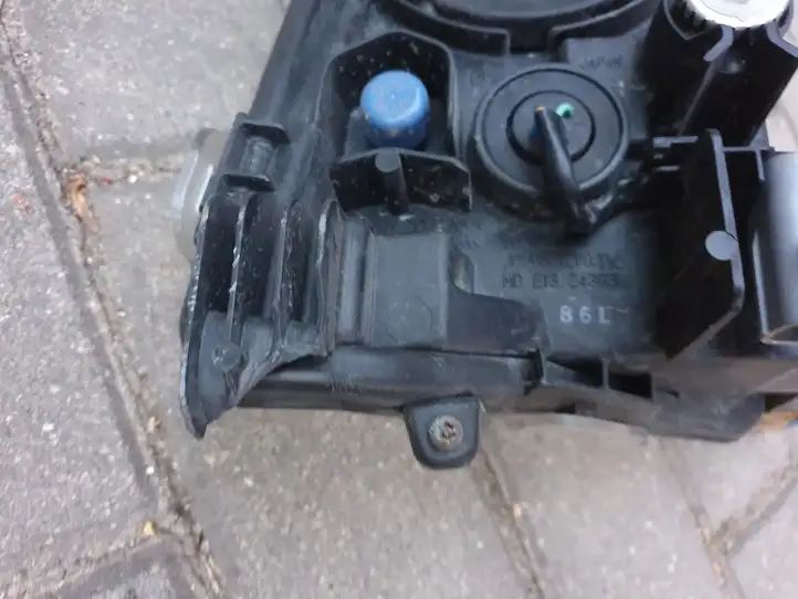 Toyota Prius+ (ZVW40) (2011 - 2018) 8122047020 Передняя противотуманная фара — фото 2