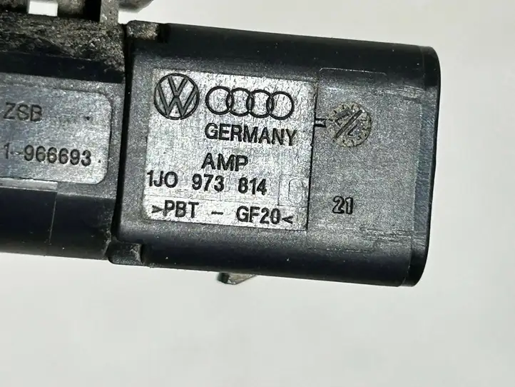 Volkswagen Golf VII (2013 - 2019) 1J0973814 Проводка топливных форсунок — фото 4