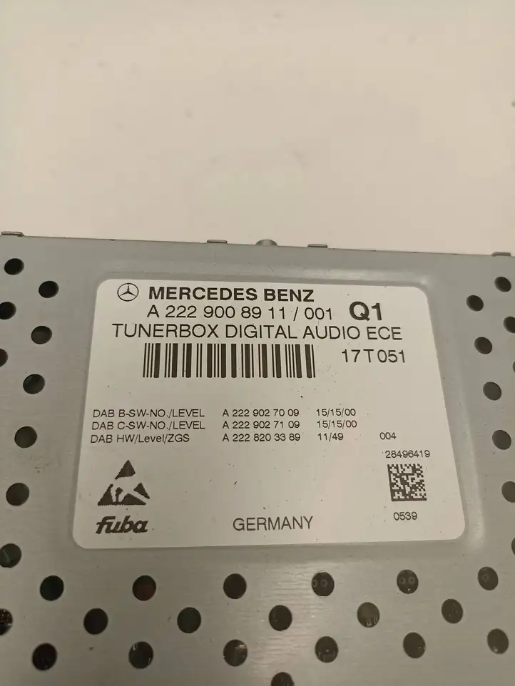 Mercedes-Benz C W205 (2014 - 2021) A2229008911 Магнитола / мультимедийная система — фото 6