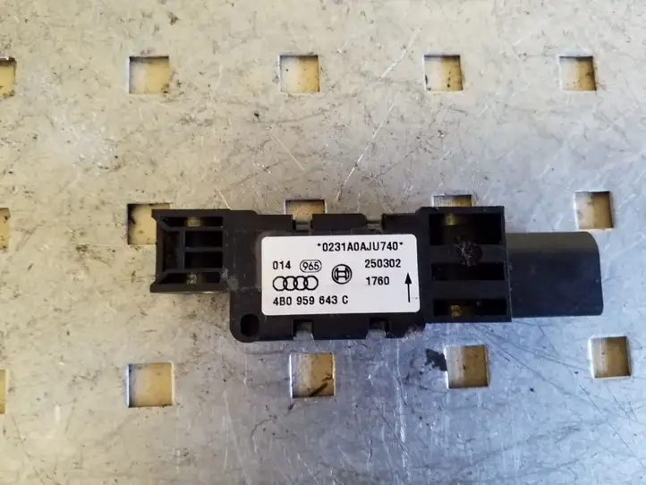 Audi A6 S6 C5 4B (2001 - 2004) 4B0959643C Датчик удара SRS — фото 3