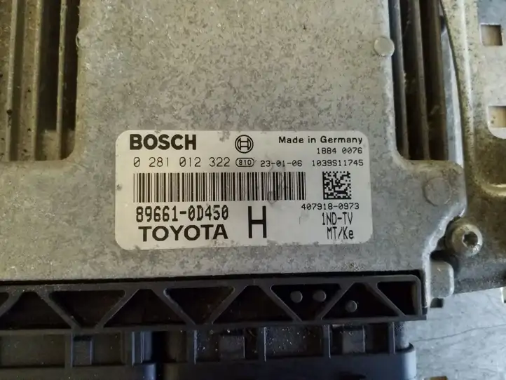 Toyota Yaris (2005 - 2009) 896610D450 Блок управления двигателем (ЭБУ) — фото 3