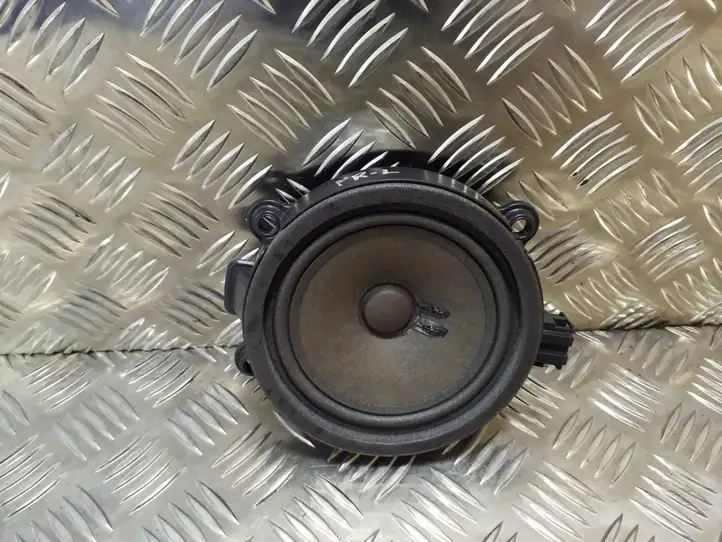 Mercedes-Benz Sprinter W906 (2006 - 2018) A9068270060 Динамики передних дверей — фото 1