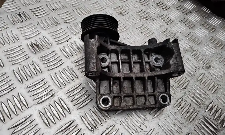 Audi A6 S6 C6 4F (2004 - 2008) 059903143K Кронштейн генератора — фото 2
