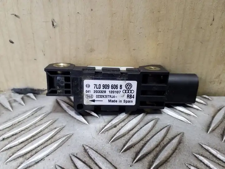 Volkswagen Touareg I (2002 - 2010) 7L0909606B Датчик удара SRS — фото 1