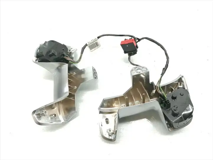 BMW 3 E90 E91 (2005 - 2012) 6M2T-14K147-BH Кнопки на рулевом колесе — фото 2