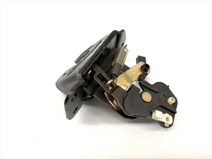 Hyundai Tucson JM (2004 - 2009) Замок крышки багажника — фото 2