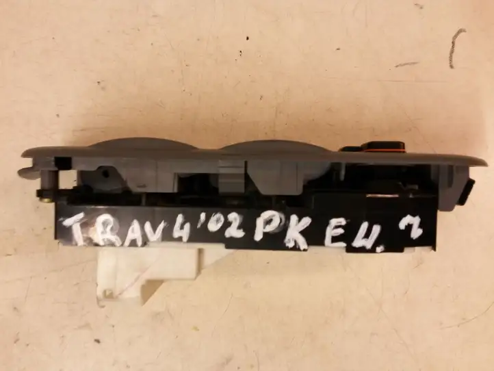 Toyota RAV 4 (XA20) (2000 - 2005) 8482042090 Блок кнопок стеклоподъемников — фото 2