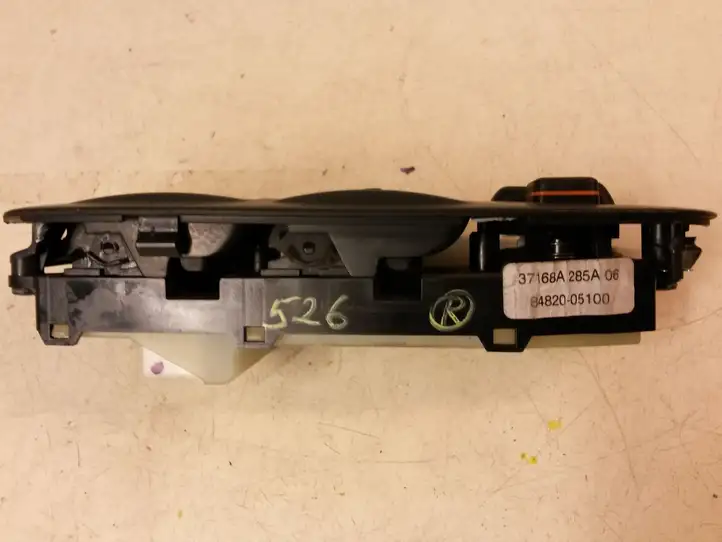 Toyota Avensis T250 (2006 - 2009) 8482005100 Блок кнопок стеклоподъемников — фото 2
