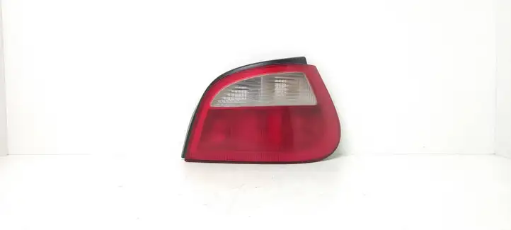 Renault Megane I (1995 - 2002) 7700428321 Задний фонарь в кузове — фото 1