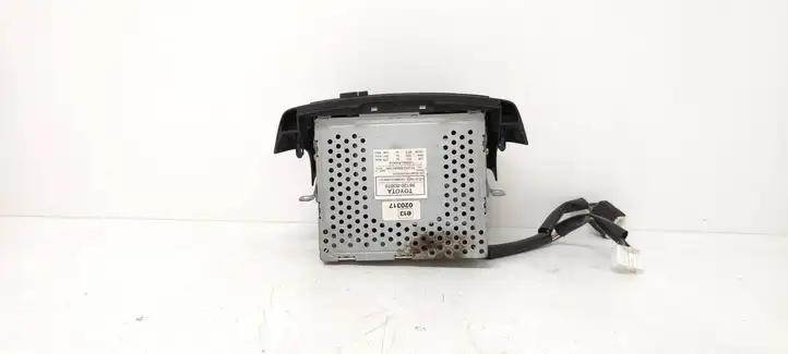 Toyota Yaris (1999 - 2003) 1220005240B101 Магнитола / мультимедийная система — фото 3