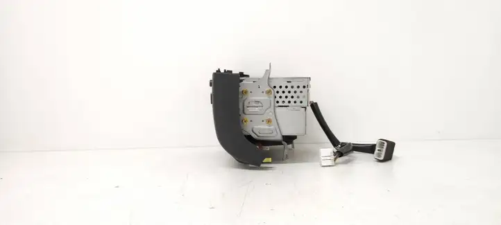 Toyota Yaris (1999 - 2003) 1220005240B101 Магнитола / мультимедийная система — фото 6