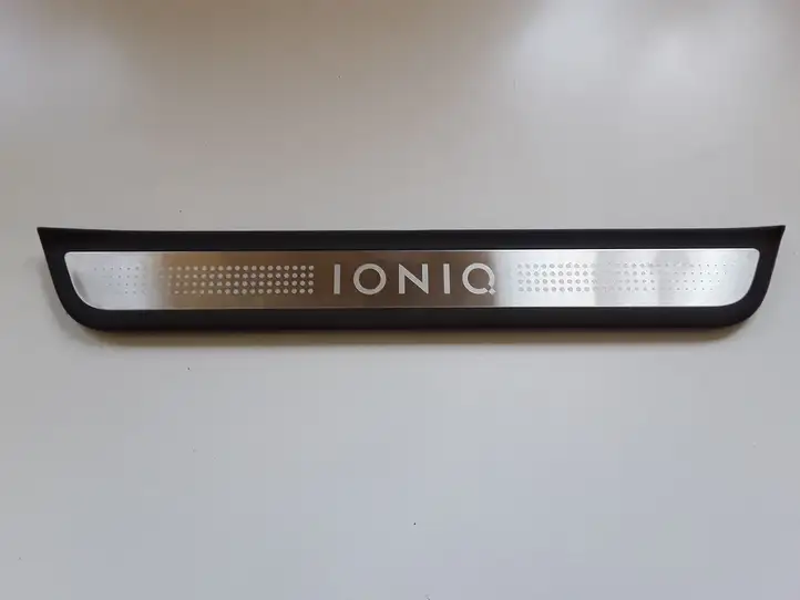 Hyundai Ioniq (2016 - ) 85883G2500 Внутренняя отделка переднего порога — фото 1