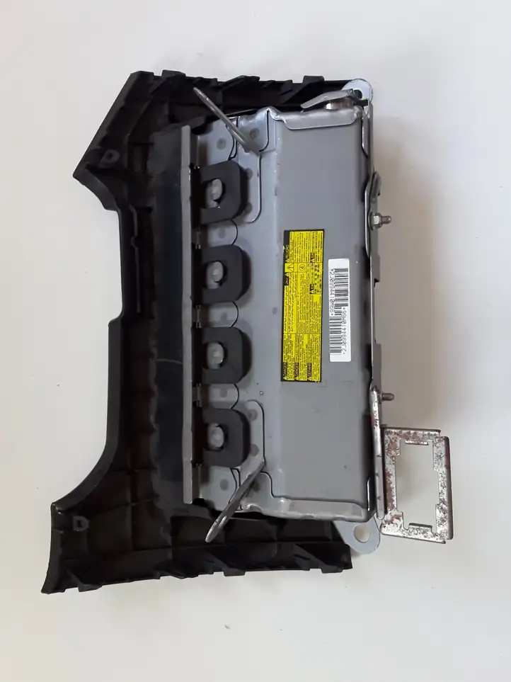 Toyota Avensis T270 (2009 - 2012) 7390005040 Коленная подушка безопасности — фото 2