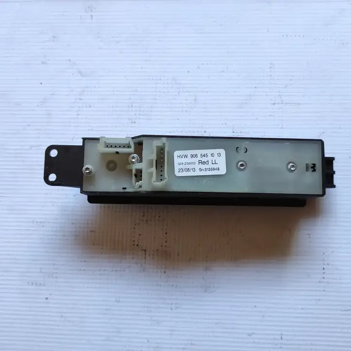 Volkswagen Crafter (2006 - 2016) 9065451013 Кнопка стеклоподъемников — фото 2