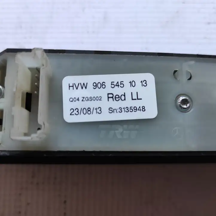 Volkswagen Crafter (2006 - 2016) 9065451013 Кнопка стеклоподъемников — фото 3