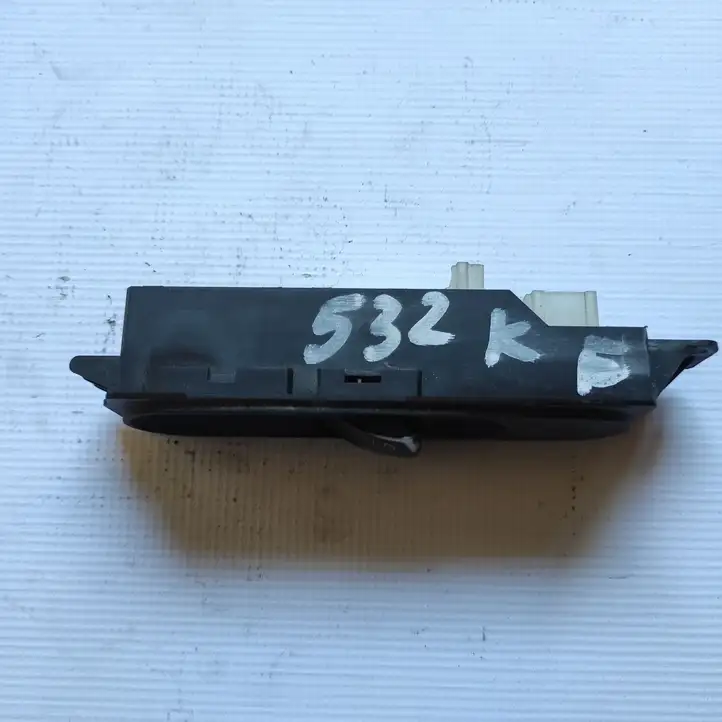 Volkswagen Crafter (2006 - 2016) 9065451013 Кнопка стеклоподъемников — фото 4