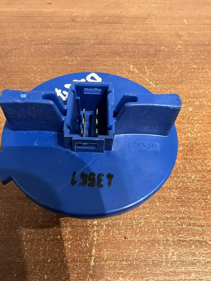 Mercedes-Benz Sprinter W906 (2006 - 2018) C7339 Резистор печки — фото 2
