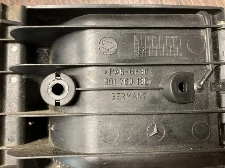 Mercedes-Benz Sprinter W901 W902 W903 W904 (1995 - 2007) 9017601361 Замок раздвижной двери — фото 10