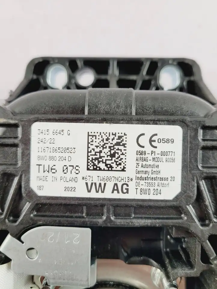 Audi A4 S4 B9 (2015 - 2019) 8W0880204D Подушка безопасности пассажира — фото 4