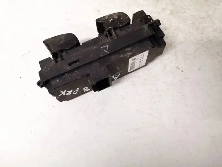 Mazda 3 I (2003 - 2006) bp4l66350 Кнопка стеклоподъемников — фото 2