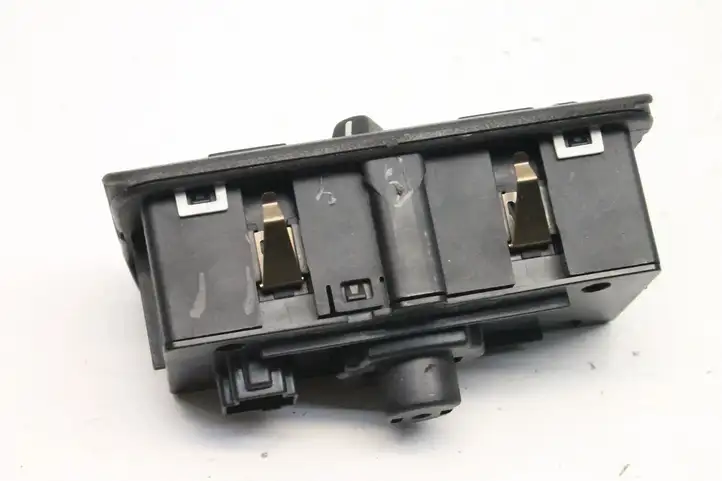 Volvo XC70 (2013 - 2016) 30739434 Включатель фонарей — фото 3