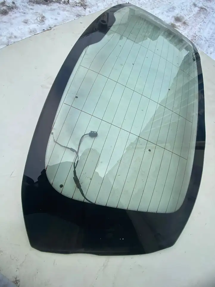 BMW X1 F48 F49 (2015 - 2022) 43R00048 Заднее боковое стекло — фото 2