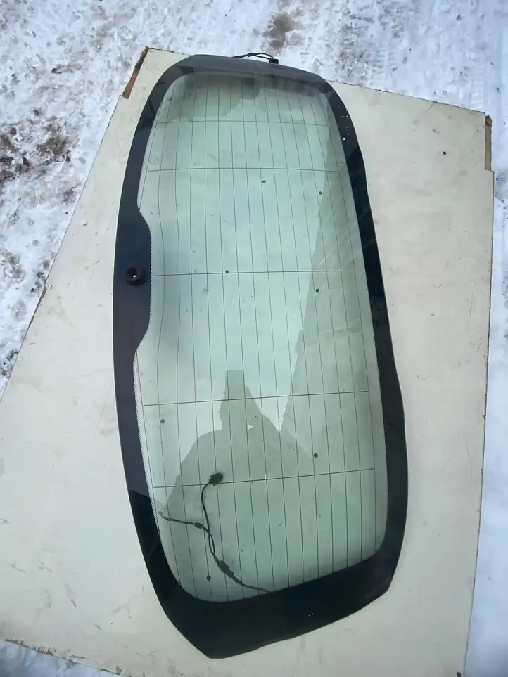 BMW X1 F48 F49 (2015 - 2022) 43R00048 Заднее боковое стекло — фото 3