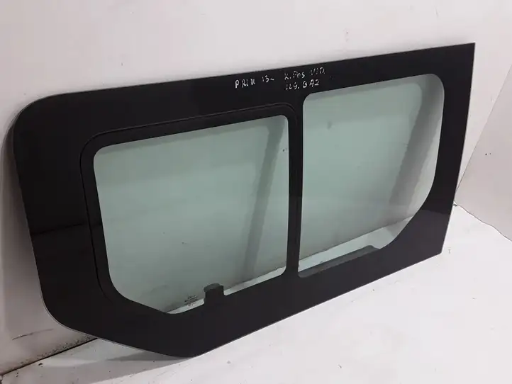 Nissan Primastar (2001 - 2014) 823006710R Стекло раздвижной двери — фото 1