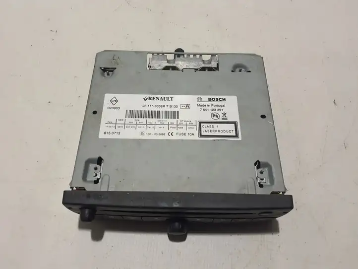 Nissan Primastar (2001 - 2014) 281158338R Магнитола / мультимедийная система — фото 2