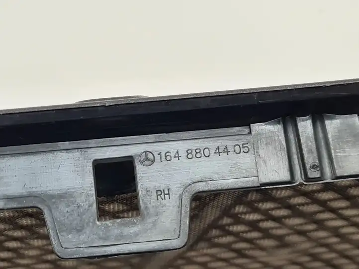 Mercedes-Benz GL X164 (2006 - 2012) A1648804405 Решетка радиатора — фото 7