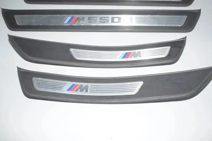 BMW 5 F10 F11 (2009 - 2016) Внутренняя обшивка порога (комплект) — фото 3