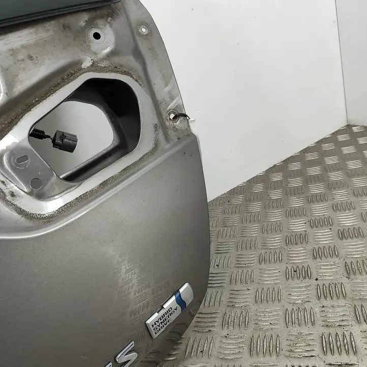 Toyota Auris E180 (2012 - 2018) 6700512C30 Крышка багажника — фото 9